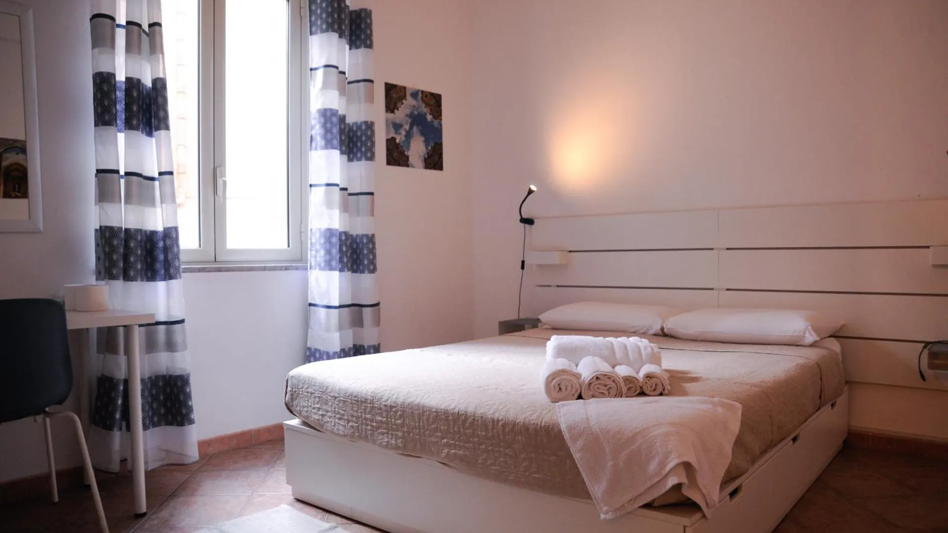 Le Finestre Su Ballaro Palermo 0*,  Italy