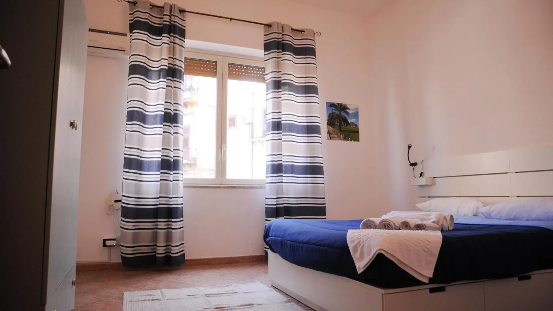 Le Finestre Su Ballaro Palermo Apartment
