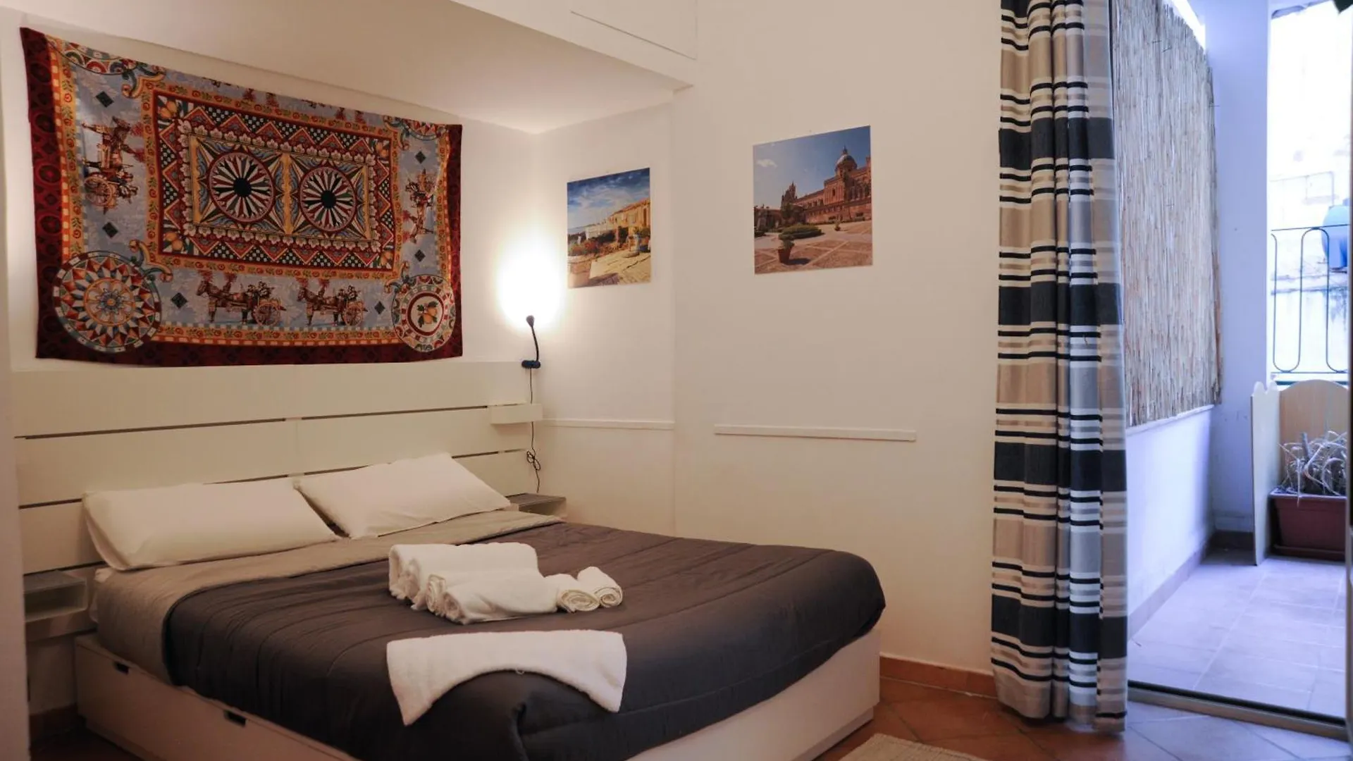 Le Finestre Su Ballaro Palermo Apartment